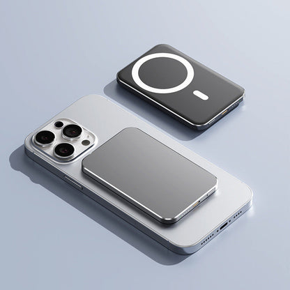C17 Gold Power Bank with Magnetic Wireless Fast Charging and Compact